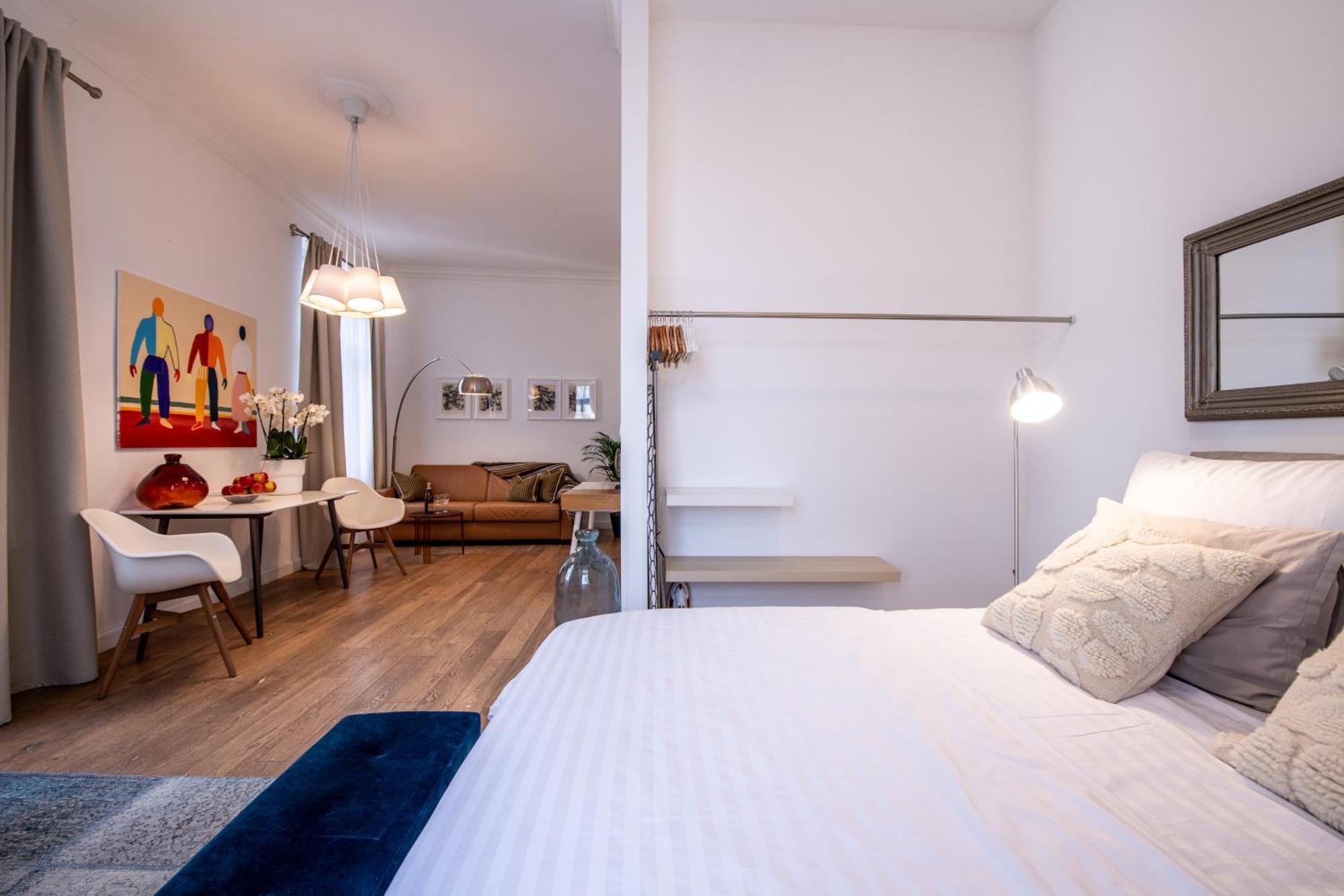 Modern Downtown Apt - Renovated, On Ideal Location Praga Exterior foto