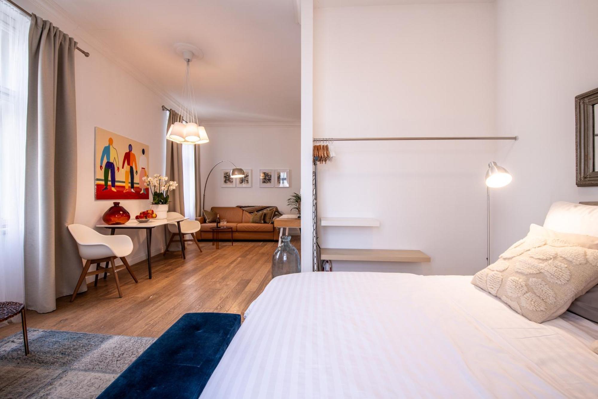 Modern Downtown Apt - Renovated, On Ideal Location Praga Exterior foto